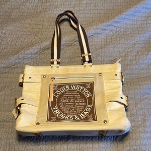 Faux Louis Vuitton shoulder bag